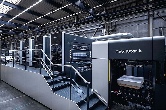 Photo 1: MetalStar 4
