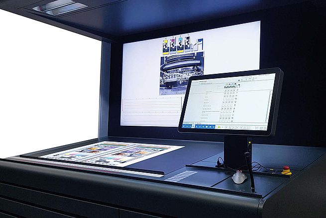 Photo 2: control console